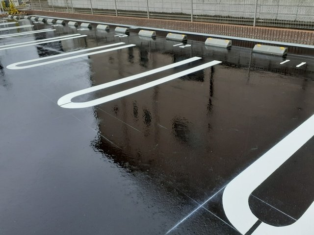 【駐車場】 | ラ　グラン　ヴィーダ　小野Ⅰ | 駐車場があるので、車を買う予定の方も安心です