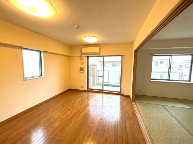 エンゼルザ・グランドハーツの居間・リビング|※室内写真は家具・小物等を消すAI生成のため、実物とは異なる場合がございます。