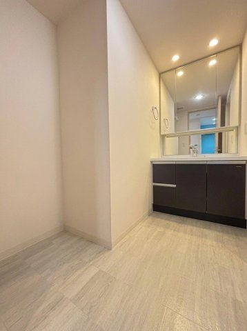 エンゼルザ・グランドハーツの洗面所|※室内写真は家具・小物等を消すAI生成のため、実物とは異なる場合がございます。