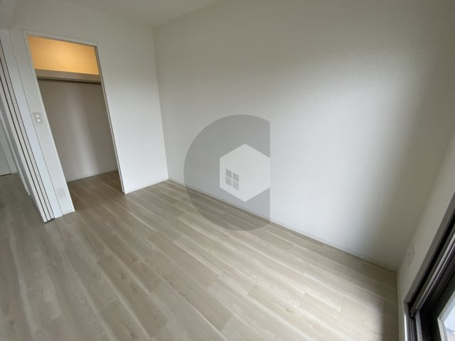東大阪市高井田元町２丁目の賃貸マンションの寝室