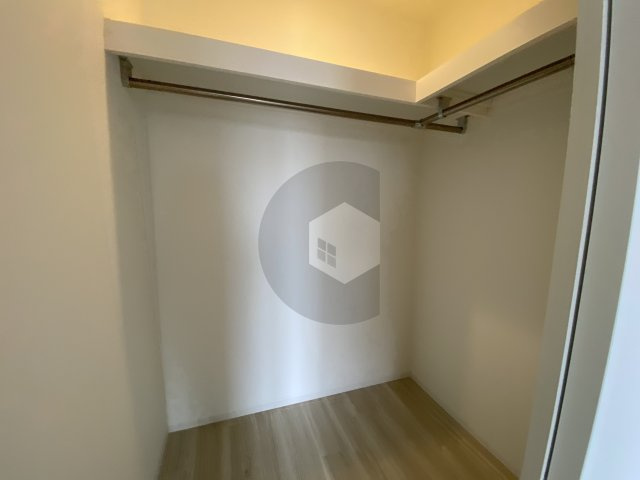 東大阪市高井田元町２丁目の賃貸マンションの収納