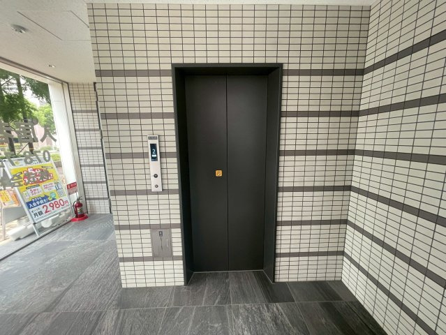 【エントランス】