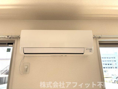 【設備】 | ファミーユ竹の葉 | エアコン　(反転イメージ)