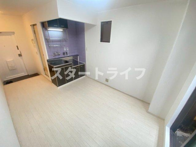 大阪市淀川区東三国２丁目の賃貸マンションの収納