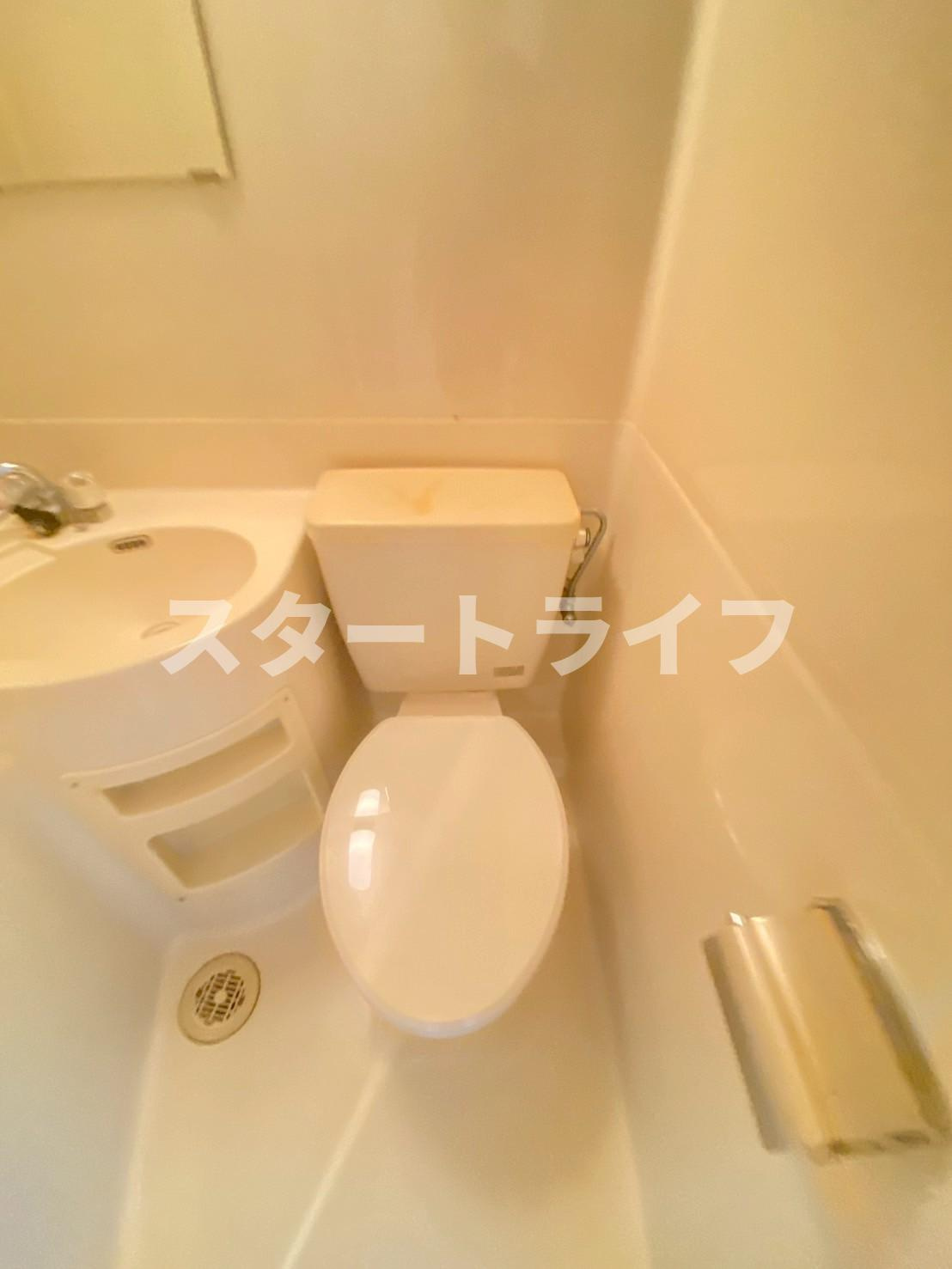 大阪市淀川区東三国２丁目の賃貸マンションのトイレ