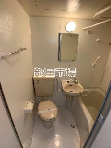 クレール上野の浴室