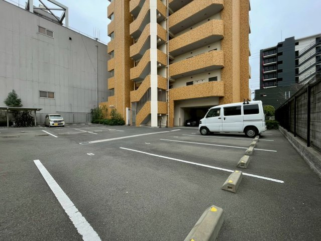 【駐車場】 | La Douceur北巽