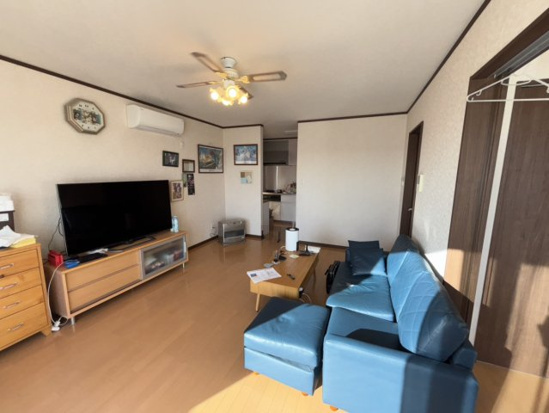 【居間・リビング】 | 北見市西三輪３丁目７５０番地１５　中古売家