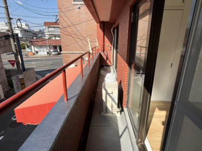 【バルコニー】 | 春山ビル