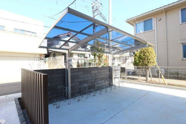 プラヴールの駐車場