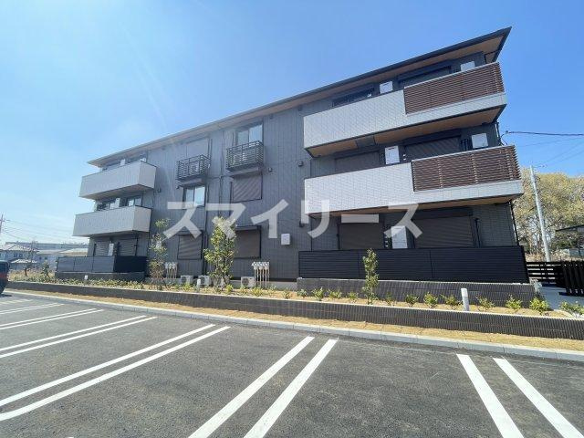 プラヴールの駐車場