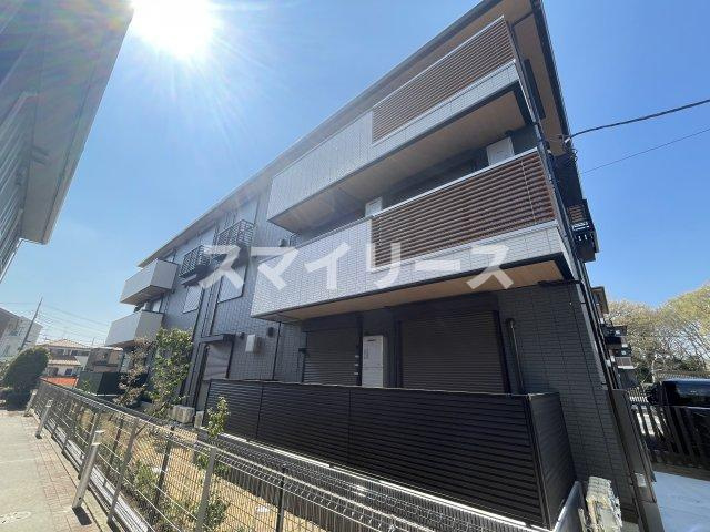 プラヴールの外観