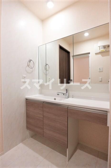 プラヴールの洗面所