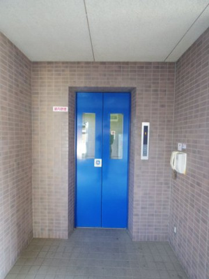 【設備】 | ベルグランデ | エレベーター有り