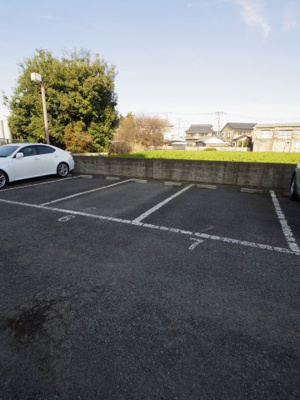 【駐車場】 | ベルグランデ | 敷地内駐車場