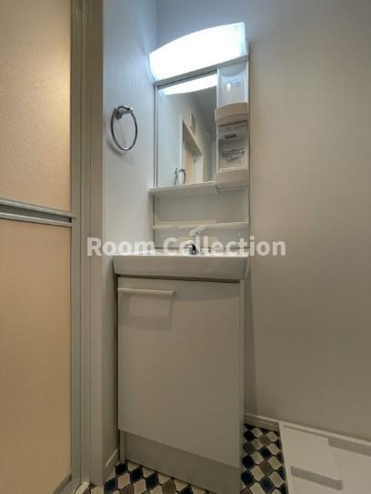 カーサ・アウローラ蓮根の独立洗面台