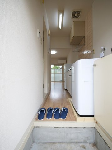 ピジョン浜の玄関|※写真は別の部屋のものです。