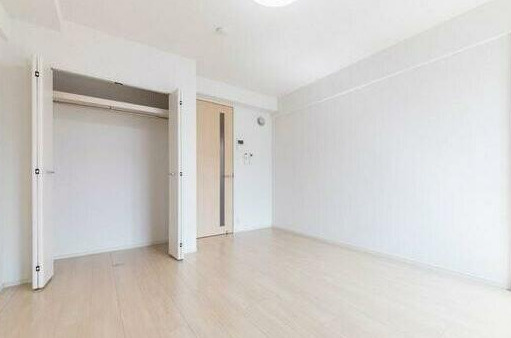 茅ヶ崎市小和田３丁目の賃貸マンションの居間・リビング