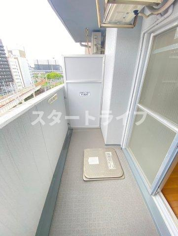 大阪市東淀川区東中島１丁目の賃貸マンションのバルコニー