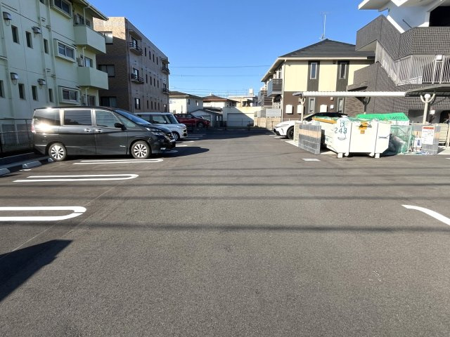 ウェリアの駐車場