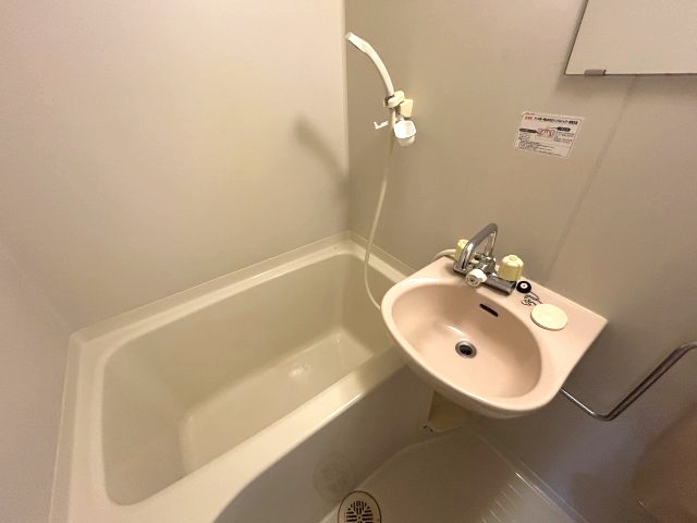 リブェール六甲の浴室