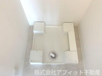 【その他】 | プリムローズ・Ｄ | 室内洗濯機置場