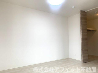 【寝室】 | プリムローズ・Ｄ | 洋室5.1帖