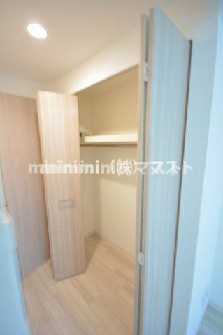 ワールドアイ難波南PORTAの収納