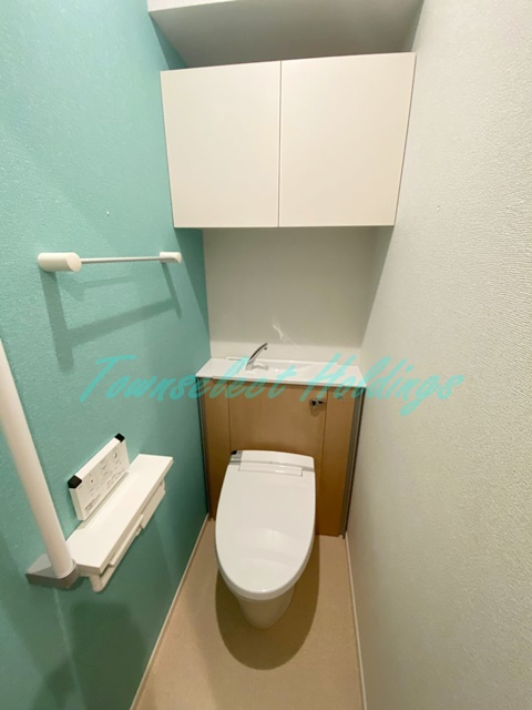 茅ヶ崎市東海岸北５丁目のアパートのトイレ|清潔感のあるトイレです