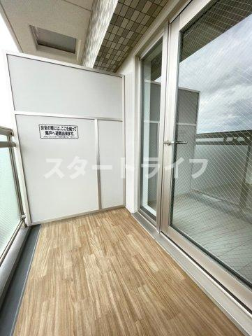 大阪市東淀川区東中島２丁目の賃貸マンションのバルコニー
