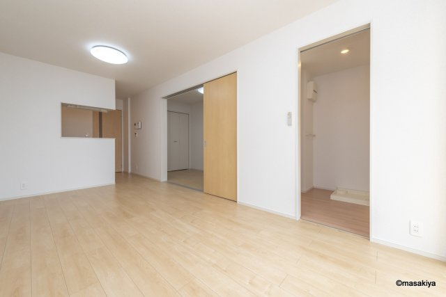 ソーレ ヴィラッジョの居間・リビング|リビング