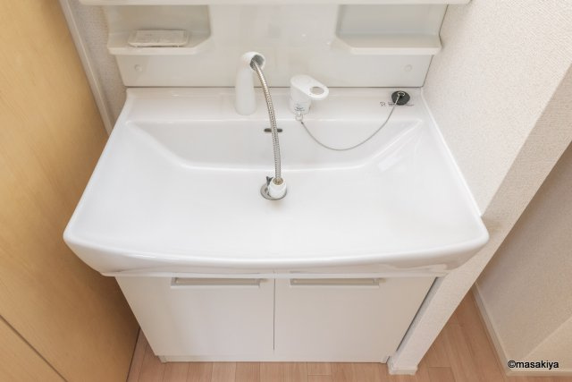 ソーレ ヴィラッジョの洗面所|洗面・脱衣　シャンプードレッサー付