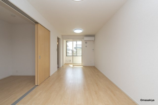 ソーレ ヴィラッジョの居間・リビング|リビング