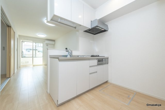 ソーレ ヴィラッジョのキッチン|カウンターキッチン　2口ビルトインコンロ付