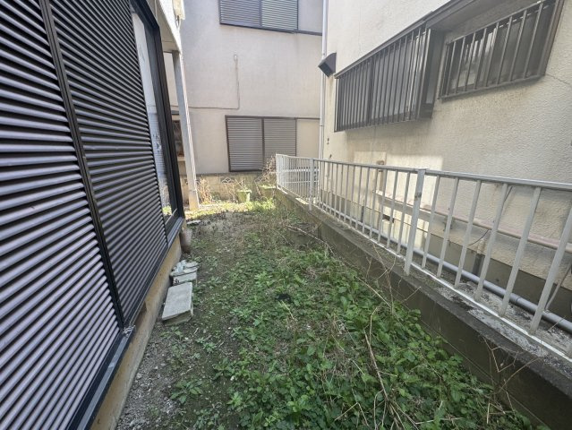 駐車可能♪お手頃で立地が最適な中古戸建♪川口市の庭|お庭が付いています
