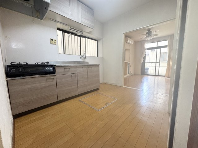 駐車可能♪お手頃で立地が最適な中古戸建♪川口市のキッチン|ダイニングキッチンです