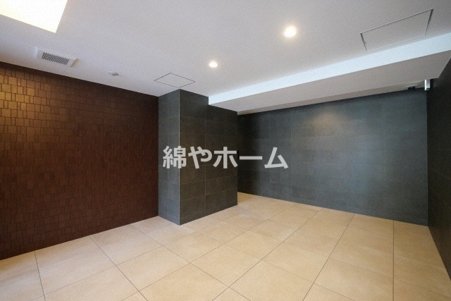 大阪難波Noahのロビー|建物の内部です