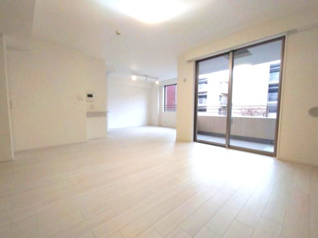 フォレストレイクひばりが丘Ｎ棟の居間・リビング