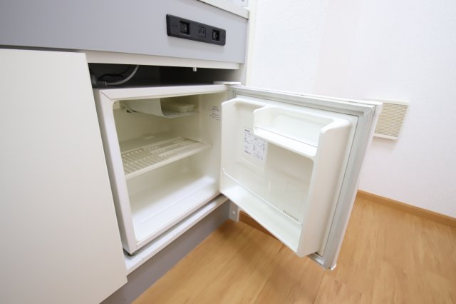 【設備】 | ブリックメゾン金剛 | 冷蔵庫