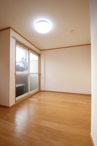 【洋室】 | ブリックメゾン金剛