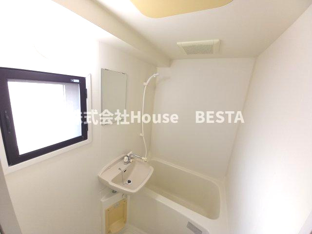 プレサンス新神戸の浴室