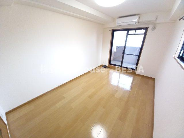 プレサンス新神戸の和室