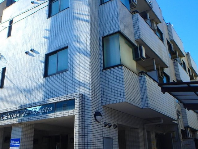 メゾン・ド・アンピールの外観|建物外観を気になさる方へ、見た目の良い物件です