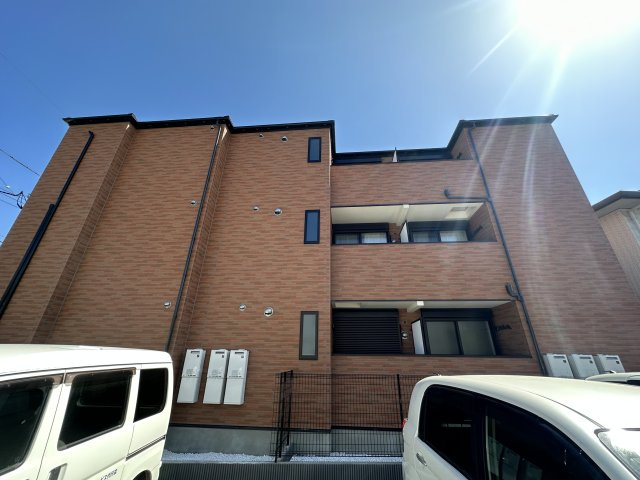 ベイルーム北久里浜の外観|落ち着いた雰囲気の外観です