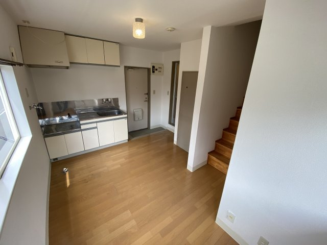 メリーパレスⅠの居間・リビング|ゆったりとした居間です