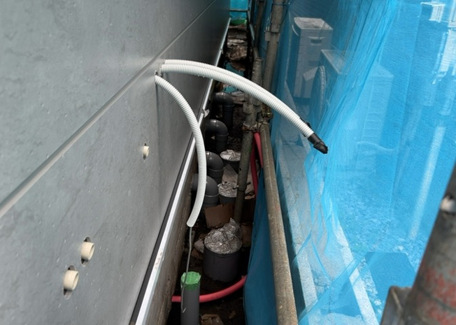 【発電・温水設備】 | 省エネ給湯器とは従来型の給湯器より熱効率が高く、少ない燃料でたくさんのお湯を沸かすことが出来る高効率な給湯器のことを指します。また、省エネ給湯器には種類があり、利便性や効果なども様々です。