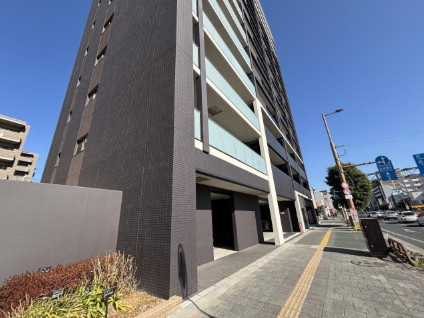 【築浅物件】高知市上町3丁目ポレスター上町レジデンス　中古マンションの外観|南向きで陽当たり良好です！