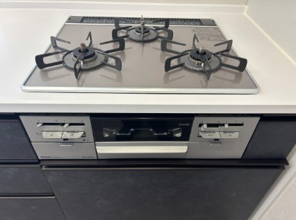 【築浅物件】高知市上町3丁目ポレスター上町レジデンス　中古マンションのその他|充実の3口ガスコンロ♪