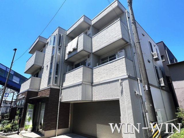 D-room kumeの外観