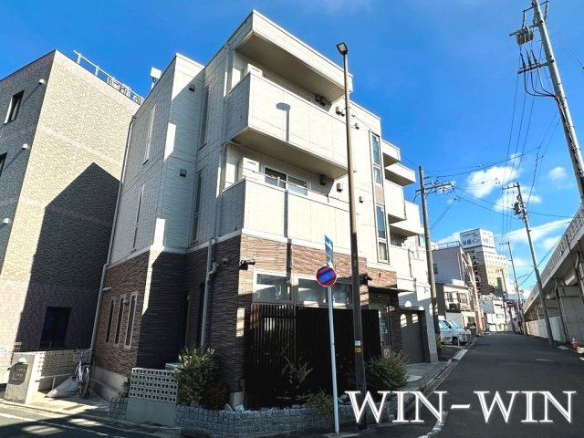 D-room kumeの外観